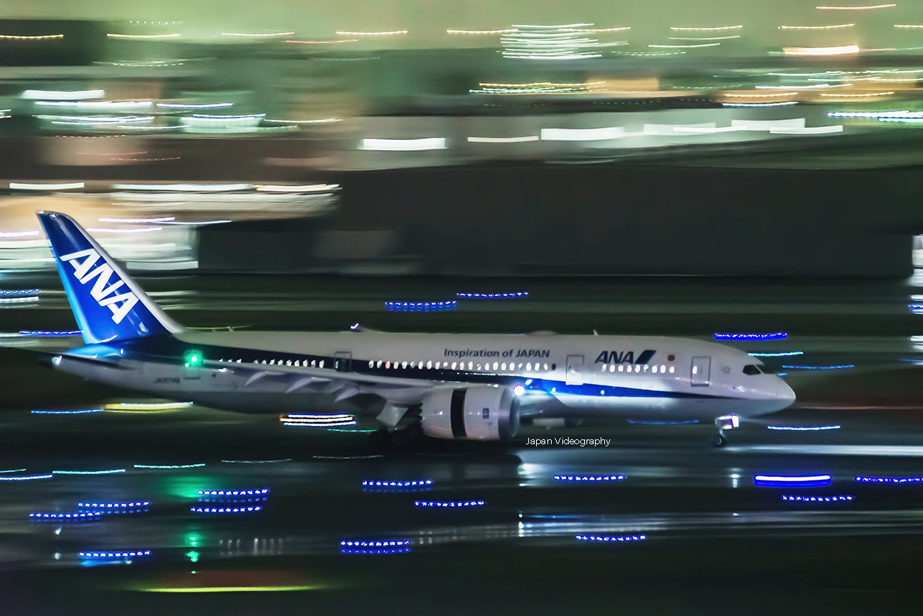 夜景がキレイ！と評判の羽田空港展望デッキの夜の風景ピクスポ