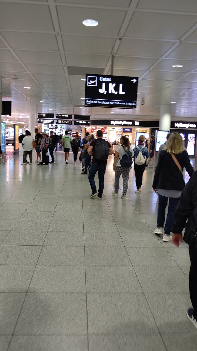 ミュンヘン空港の乗り継ぎ トランジット ガイド -