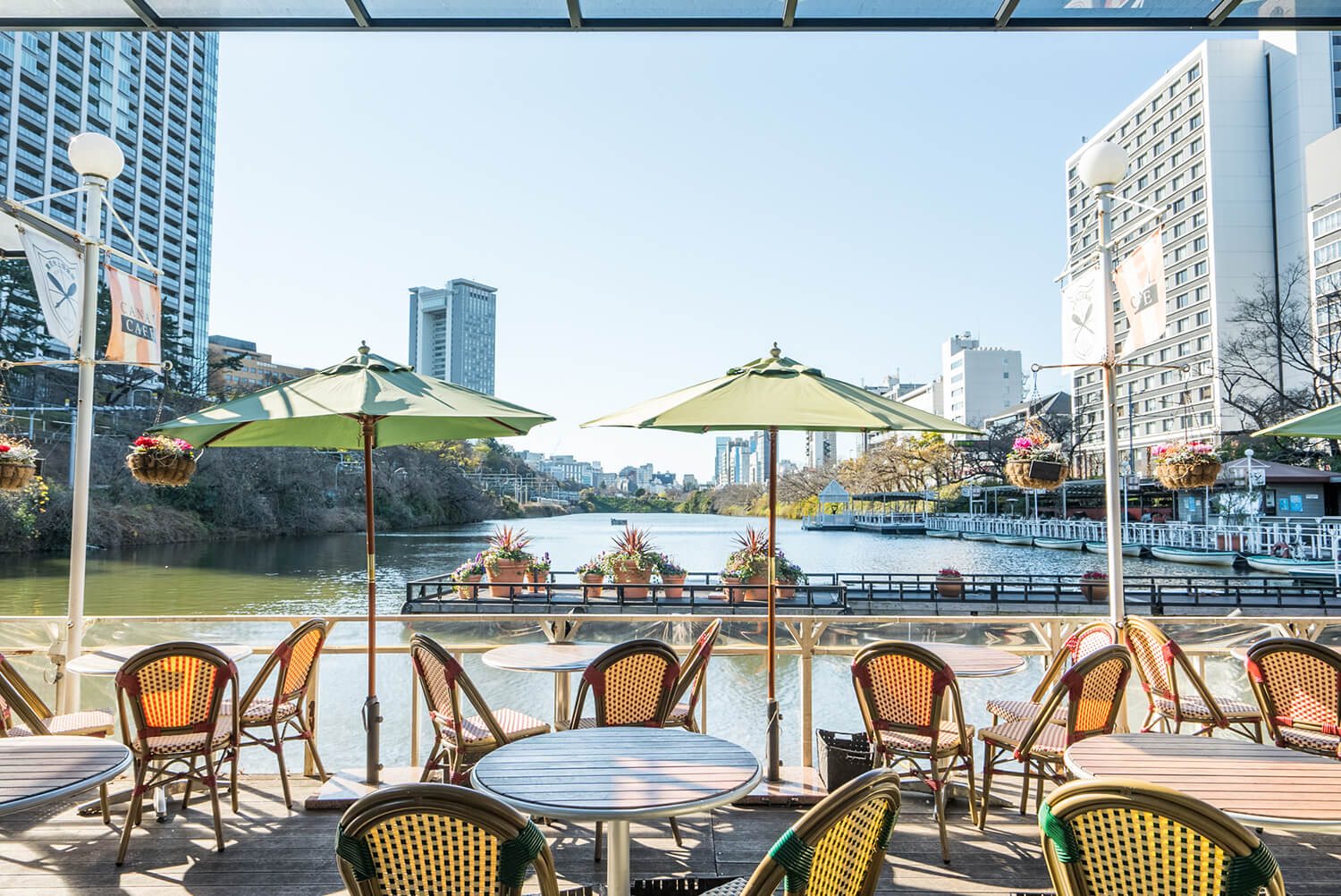東京の水辺を楽しむリバーサイドカフェ5選 - みちくさガイド