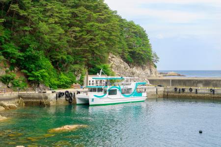 宮古駅から抜群のアクセスを誇る絶景スポット。岩手県の浄土ヶ浜への行き方