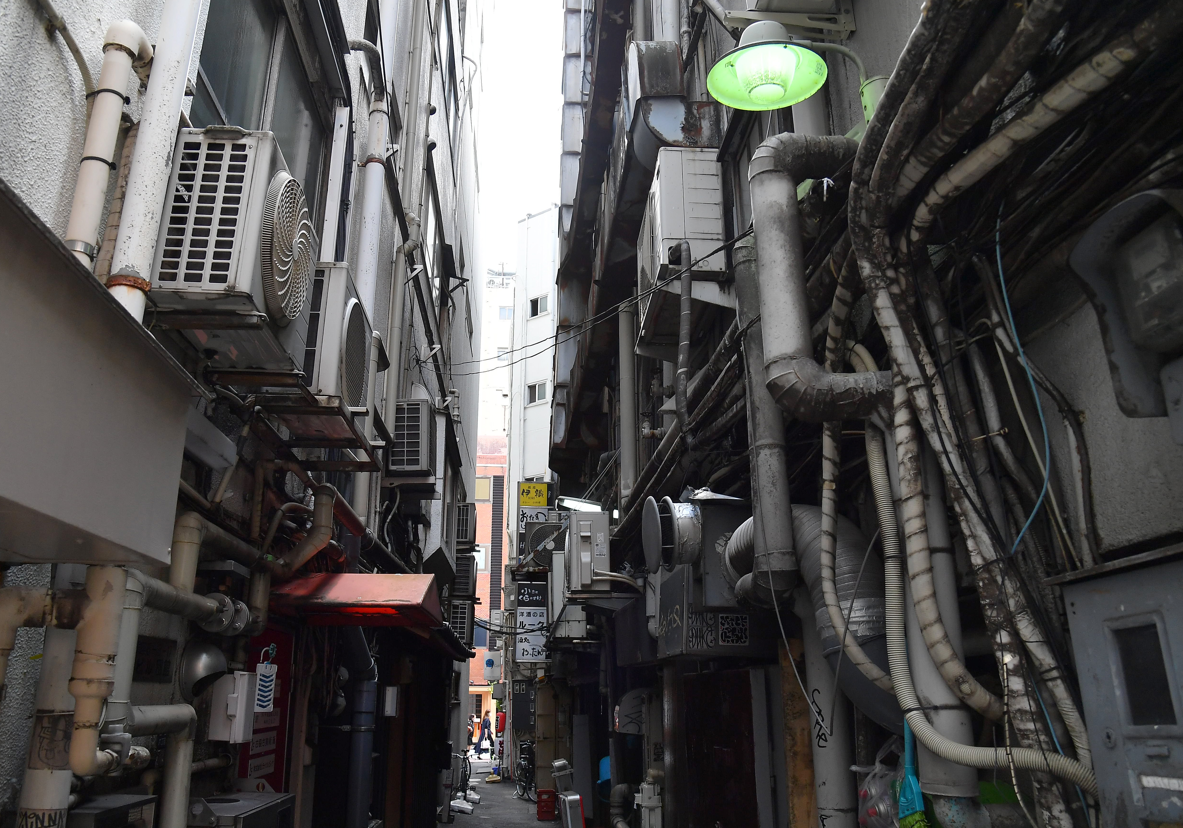 東京の路地裏を歩く「裏さんぽ」第五回 神楽坂の巻たびこふれ