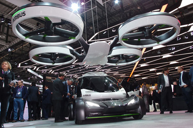 モーターショーというコンテンツはもはや終焉を迎えた？ 令和を迎え変革が求められる自動車業界でのモーターショーのあり方を考えるGQ JAPAN