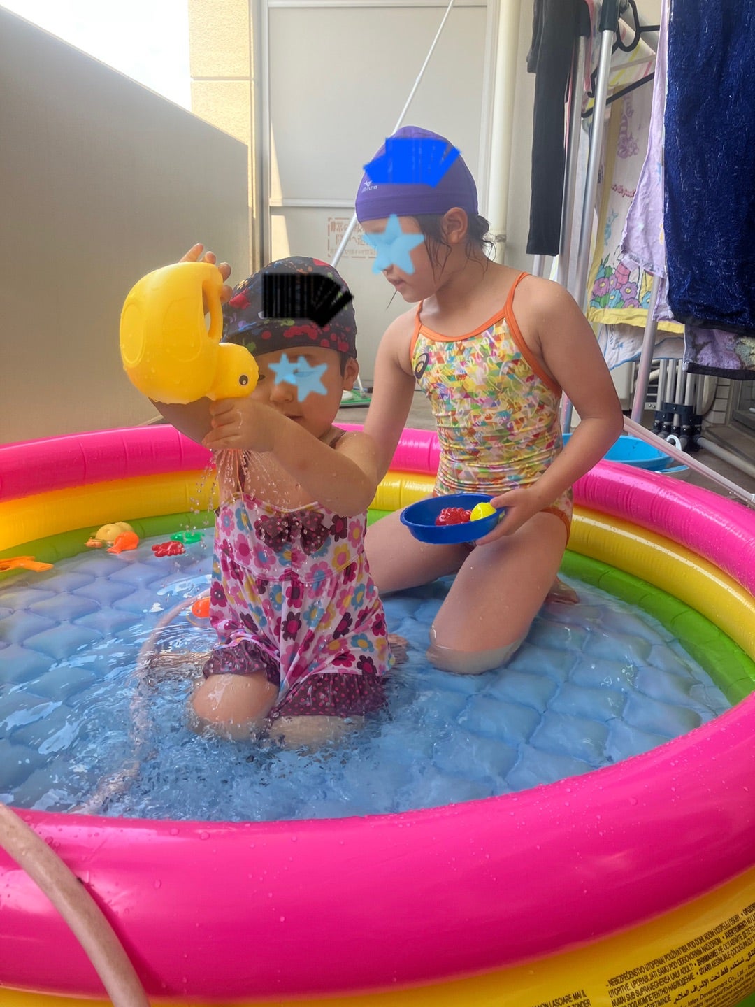 マンションのベランダでプールを子供にさせるのは非常識？迷惑かけたり苦情が来る場合もADDままろぐ