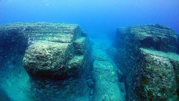 30周年記念羽田発 神秘の海底遺跡と大物たちの海！与那国島 5日間ダイビングツアー専門旅行会社ワールドエクスプローラ