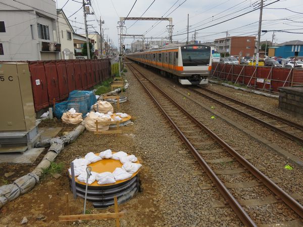 府中駅北口バスロータリー[10547000223]の写真・イラスト素材｜アマナイメージズ