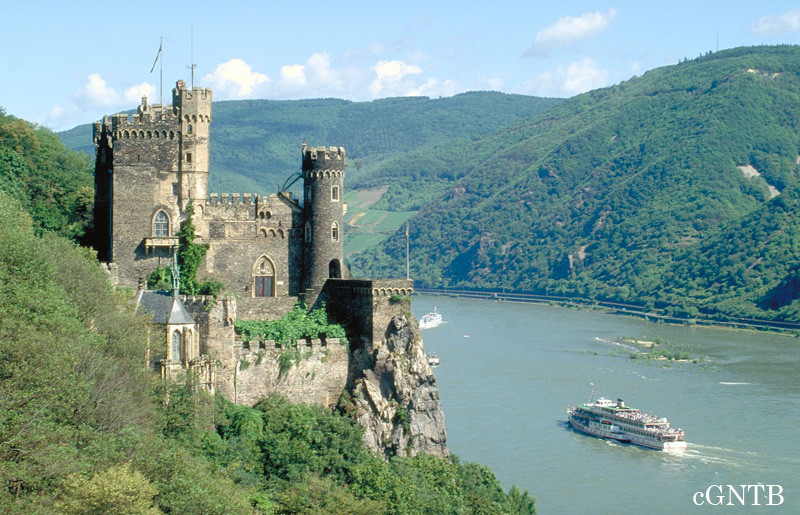 ベルトラで人気！JTBマイバスのノイシュヴァンシュタイン城・リンダーホーフ城・ヴィース教会ツアーおすすめ理由と体験談まとめタビシタ