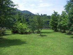 キャンプ場案内 - 兵庫県川西市のキャンプ場 知明湖キャンプ場