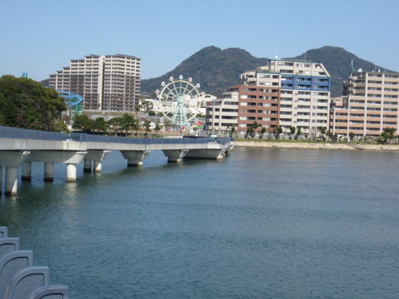 出光仁美全曲集 あいたか橋でディスコグラフィ出光仁美日本コロムビアオフィシャルサイト