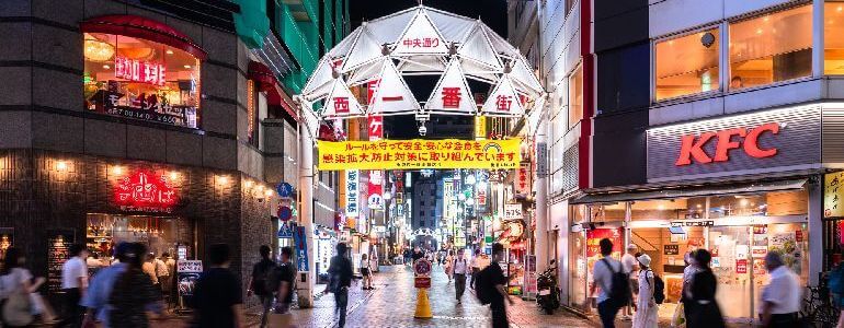 東京都 池袋西口・夜の歓楽街の写真素材91392116- PIXTA