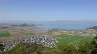 🚡 山麓駅から西の丸跡まで徒歩約5分🚶‍♂️ 自然に溢れた八幡山で リフレッシュしませんか❓八幡山ロープウェー八幡山ロープウェイ八幡山城跡村雲御所瑞龍寺門跡滋賀近江八幡滋賀観光近江八幡観光琵琶湖ropewaylakebiwashigajapanjapantrip