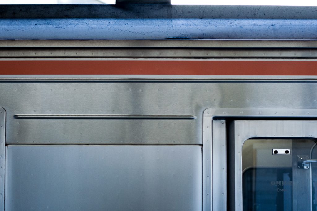 車窓から見る駅のホームの無料の写真素材 - ID.33669フリー素材 ぱくたそ