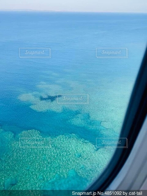 飛行機から見た アクアラインが海へ潜っていき、道が消える瞬間。 : かなちゅうごはん