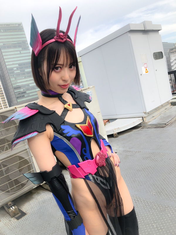 美人戦隊ヒロインがオチンポ大好きすぎて白目剥いてアヘ顔セックス iQoo