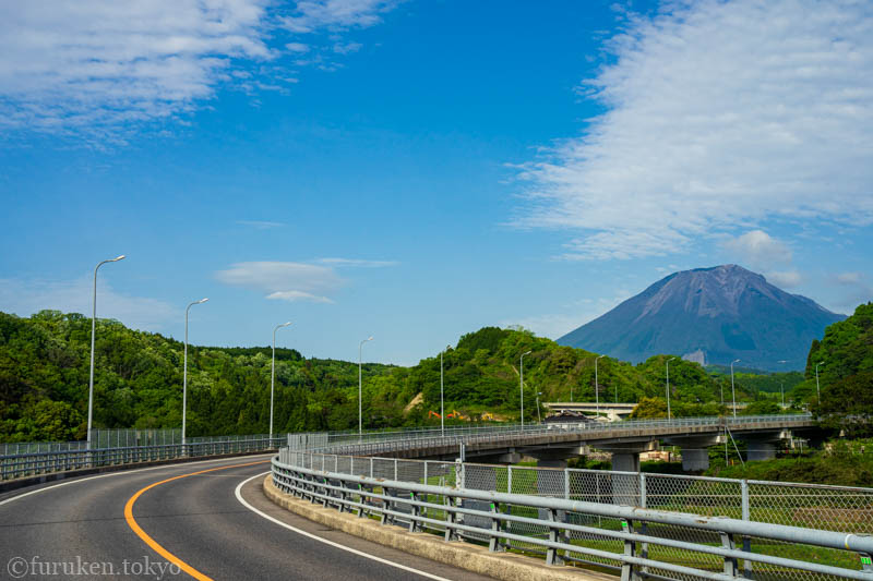 日本一周おかわり旅 鳥取編③ 大山ツーリング！ 登山の後はバイクで楽しむ⛰🏍 大山〜ひるぜんにかけて1日走り回りました😊大山環状道路鍵掛峠まきばみるくの里鬼女台ひるぜん高原ひるぜん焼きそば悠悠