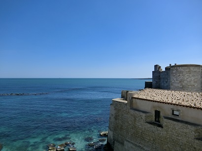 180点を超えるマニアーチェ城 写真のストックフォト、写真、そしてロイヤリティフリーの画像 -