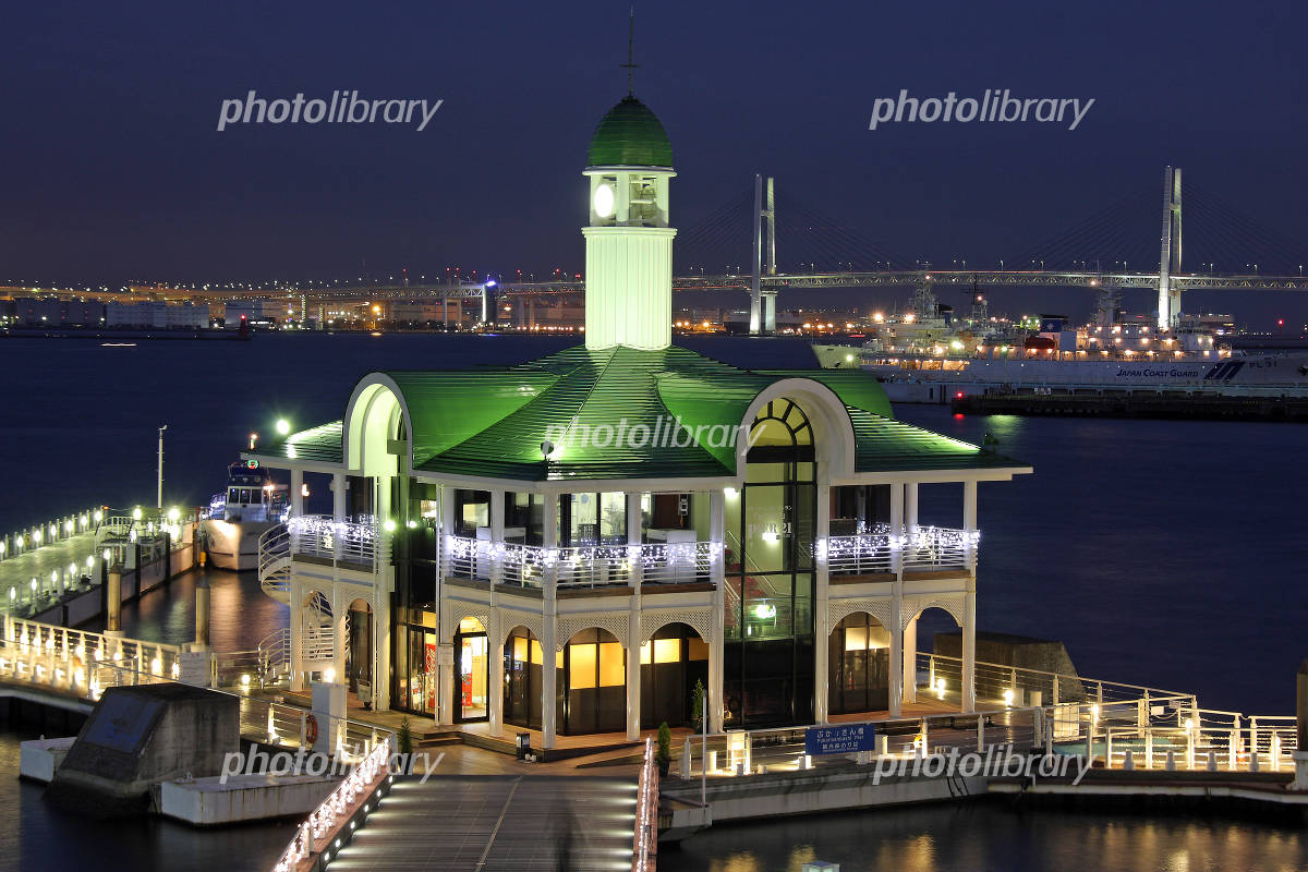 ぷかり桟橋の夜景神奈川県横浜市西区-こよなく夜景を愛する人へ