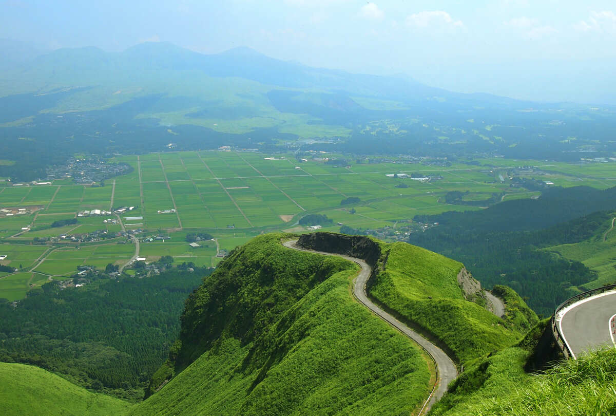 熊本県 阿蘇市 ラピュタの道32312977