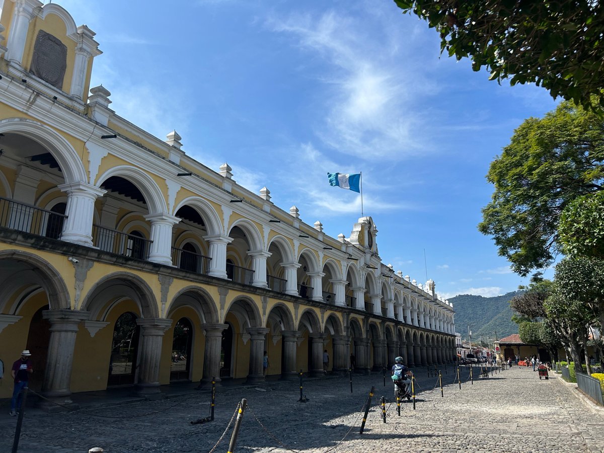 アンティグア・グアテマラ - Wikipedia