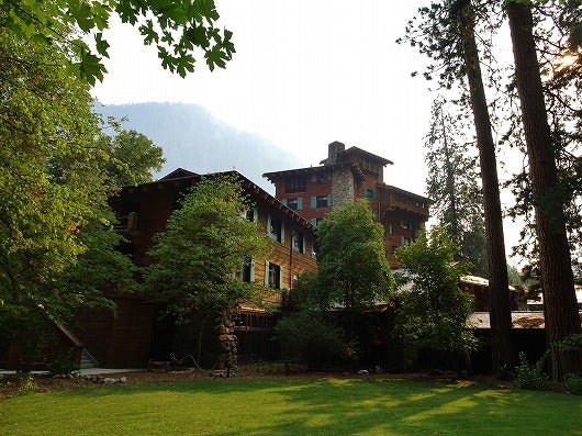 ヨセミテ国立公園内ホテルでおすすめはここ！ カリービレッジジャキ旅USA