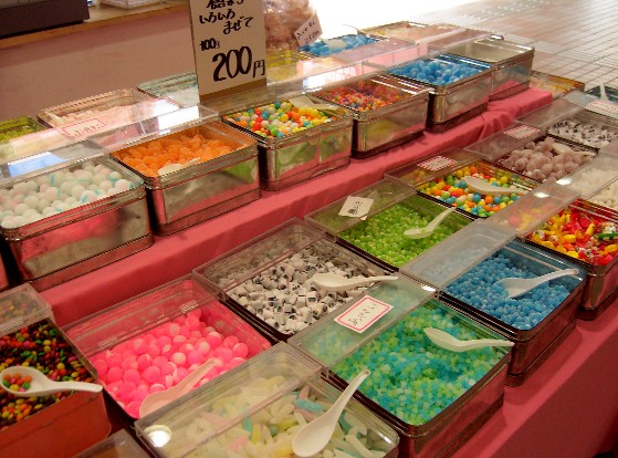 川越 絶品グルメ食べ歩き10選！〜菓子屋横丁のあめ風船 お散歩カレー