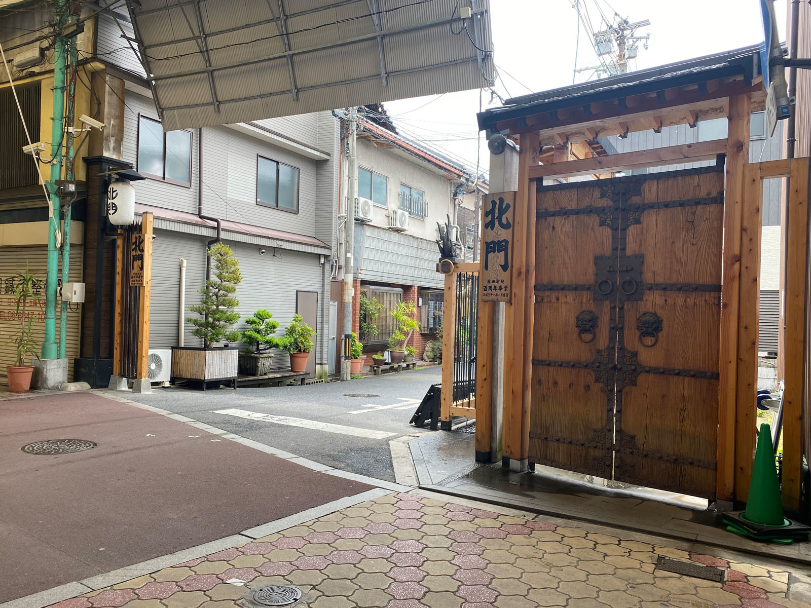 飛田新地・嘆きの壁。 | うつ病・摂食障害からの回復【明るいポンコツ】