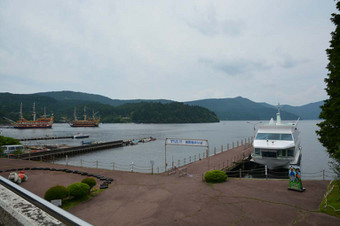 箱根 芦ノ湖に浮かぶ緑の公園！新船「箱根遊船SORAKAZE」就航たびらい観光情報