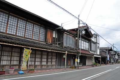 新潟の中心市街地は変わるのか !? 新潟三越跡地に複合型タワー! 古い街並み生かした分散型ホテル計画も 新潟市古町地区新潟ニュース