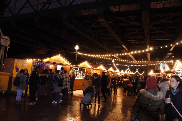 ロンドンで冬を乗り切るSurviving Winter in Londonlocallife.london