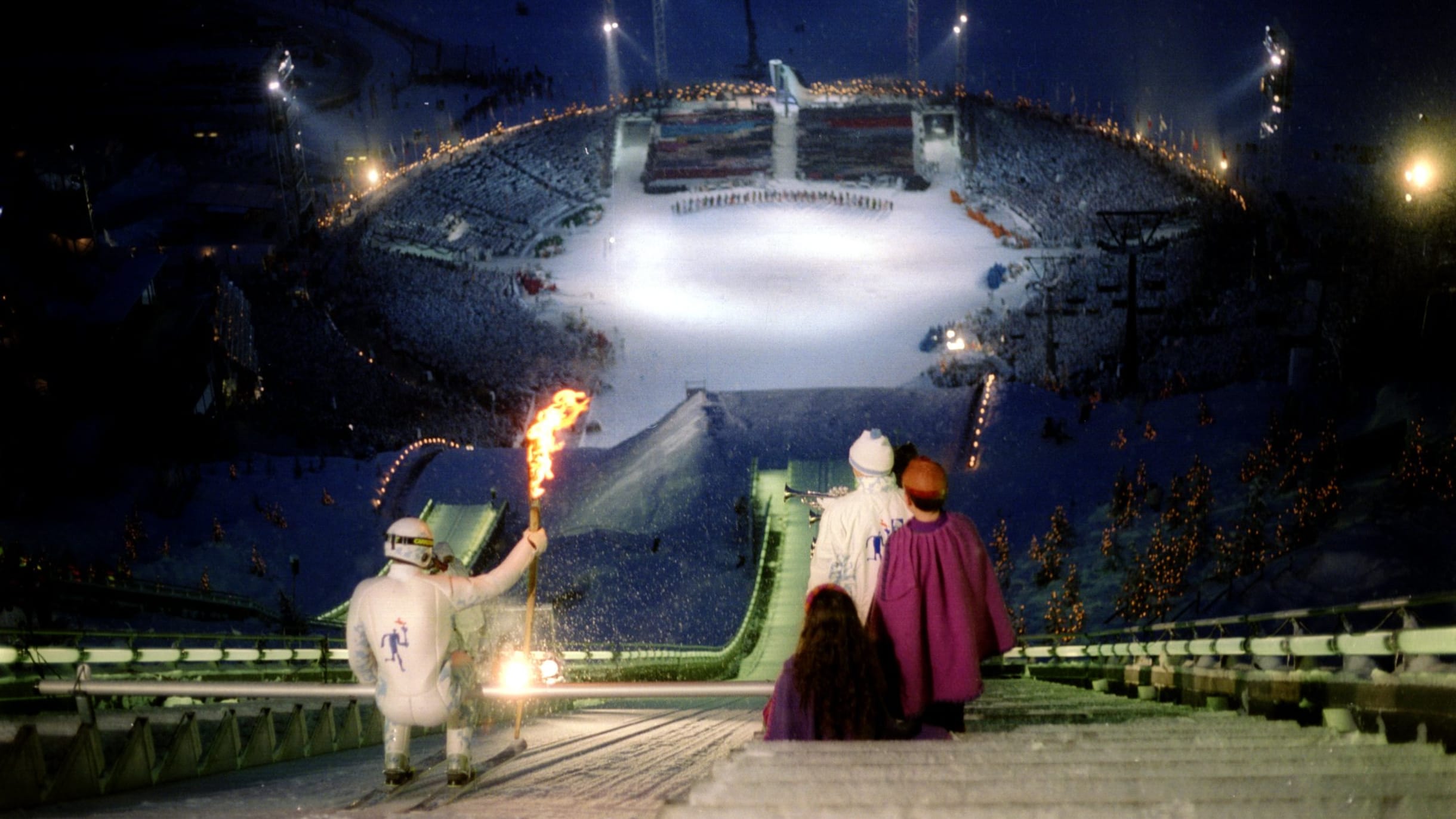 平昌五輪の開会式で灯された聖火＝韓国・平昌：平昌冬季五輪開閉会式 写真特集：時事ドットコム