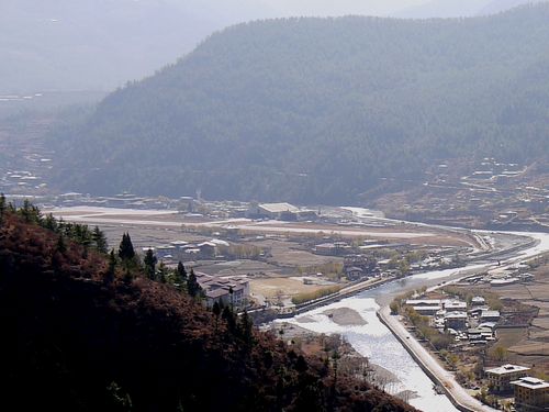 キャセイ 第3滑走路の全面運用開始前に香港国際空港への祝意を表明 香港の発展に貢献することをコミットCathay