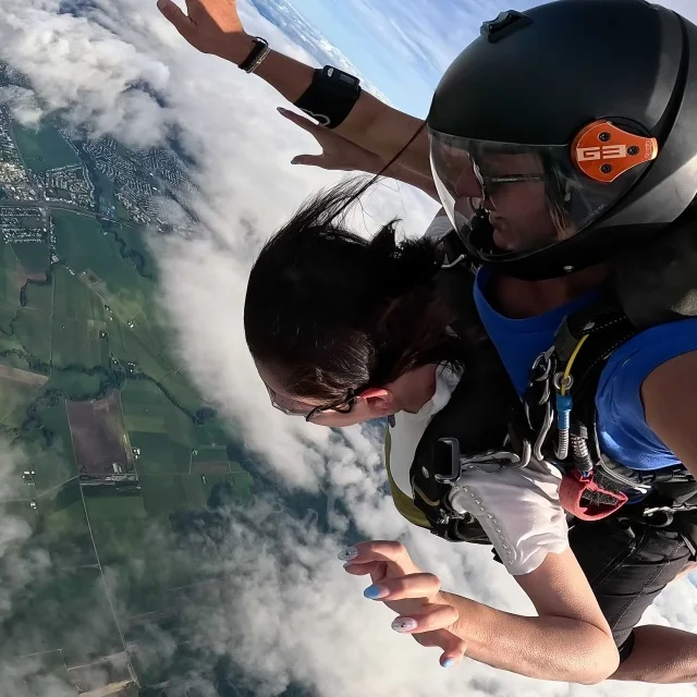 スカイダイビング体験ツアーの検索・予約サイト VELTRA-ベルトラ