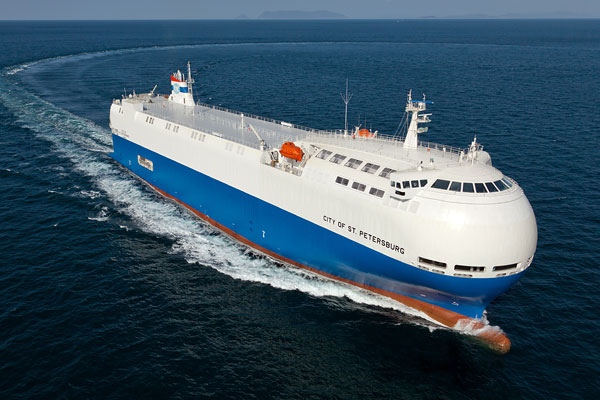 gallery・写真いつかは、PRINCESS国内に存在する船の中で、最高級 メガクルーザー 85フィート