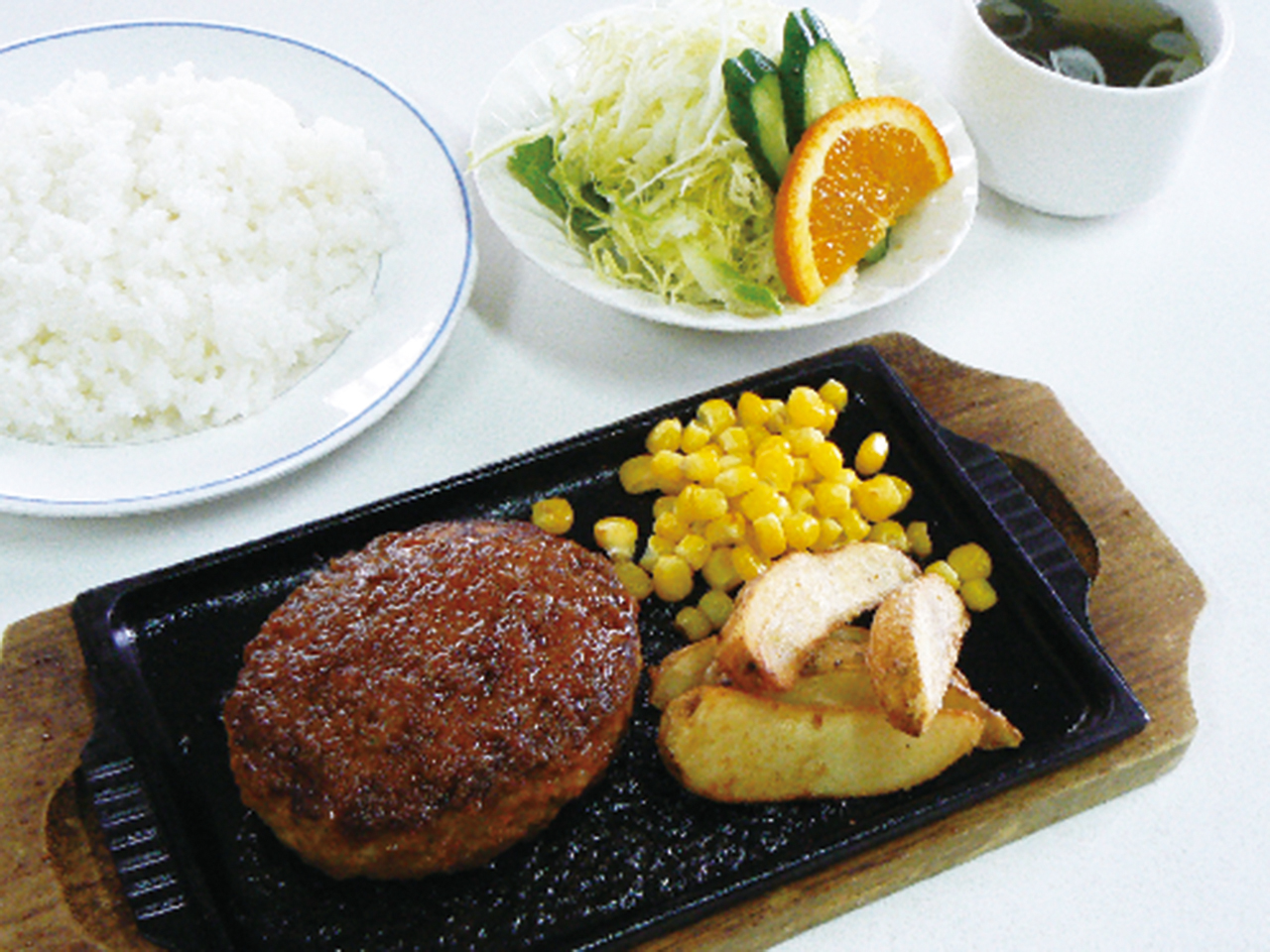 新日本海フェリー 舞鶴フェリーターミナル、土日祝日限定で北海道ランチの提供を再開しました！株式会社ＳＨＫラインのプレスリリース