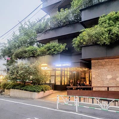 トランクホテルの冬のアフタヌーンティーは、黒トリュフ香るホットパイが主役！Vogue Japan