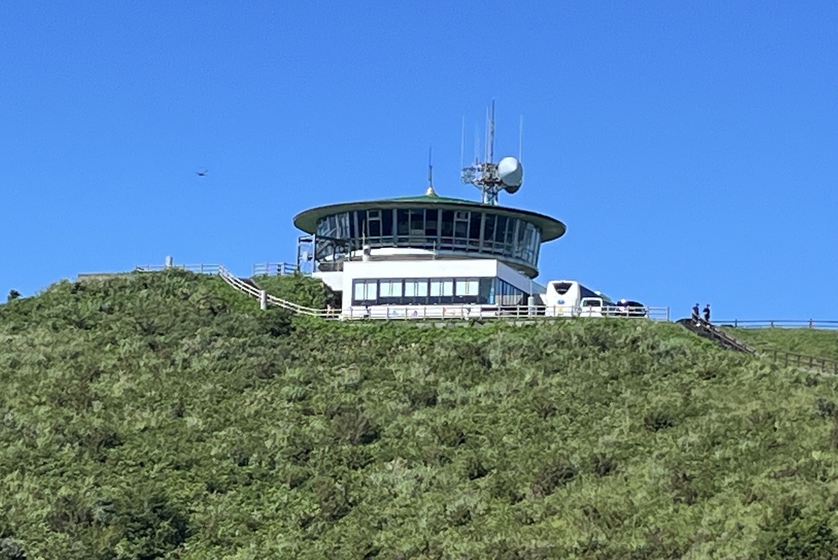 寒風山回転展望台