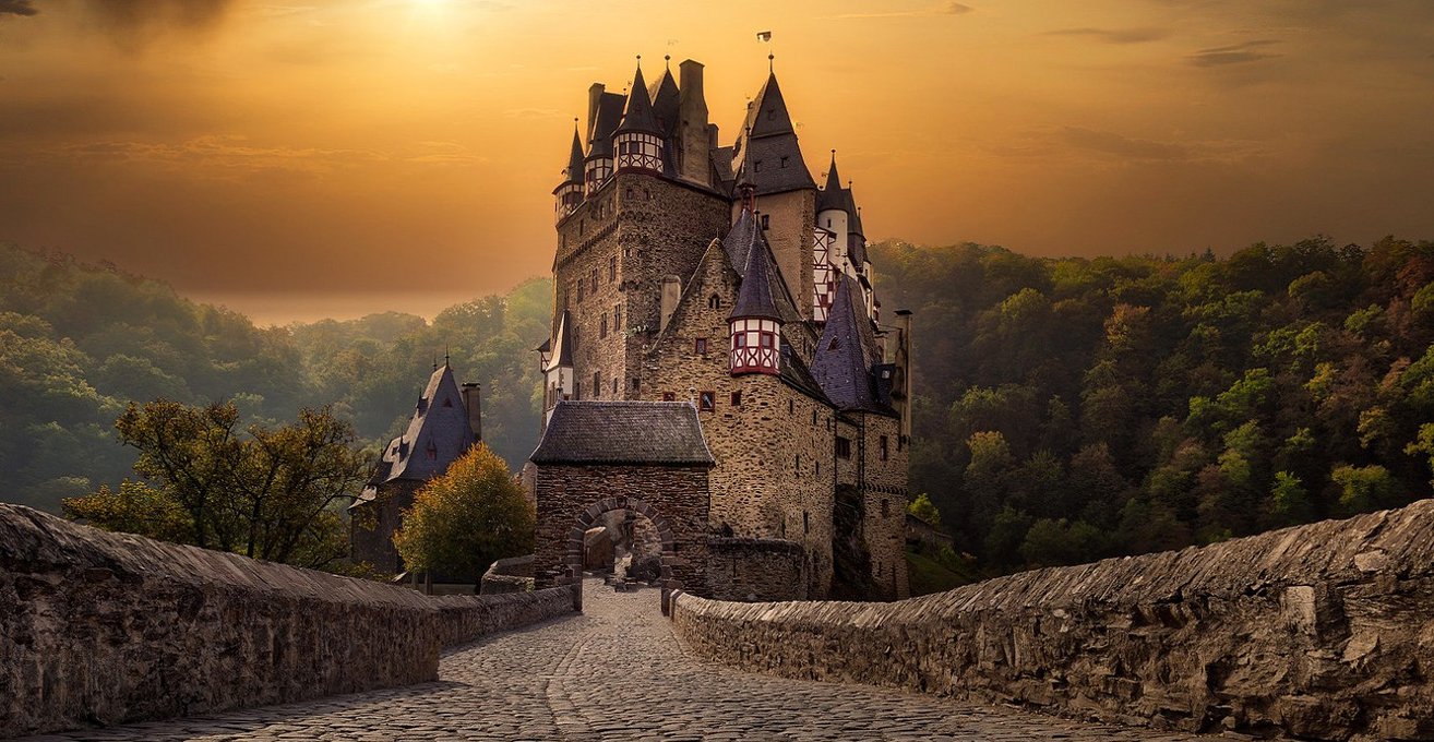 110点を超えるエルマウ城のストックフォト、写真、そしてロイヤリティフリーの画像 - iStock