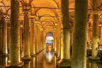 H.I.S.プライベートツアー イスタンブール旧市街満喫コース☆一日観光ツアー☆『昼食付 日本語ガイド イスタンブールホテル発』イスタンブール トルコのオプショナルツアー海外現地ツアー格安予約