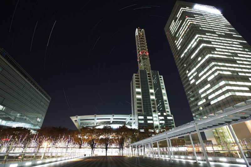 都会 都市風景 さいたま新都心 夜景の写真素材 -