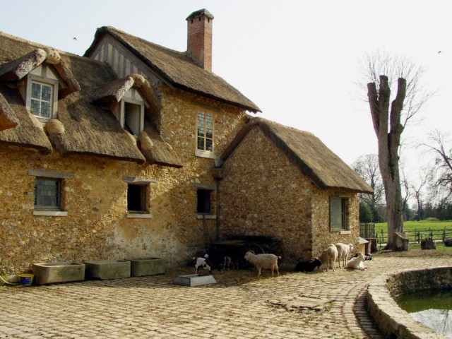 フランスの家みたいな素敵な外観づくりおしゃれで可愛い茨城の輸入住宅茨城県の輸入住宅 四季彩建設