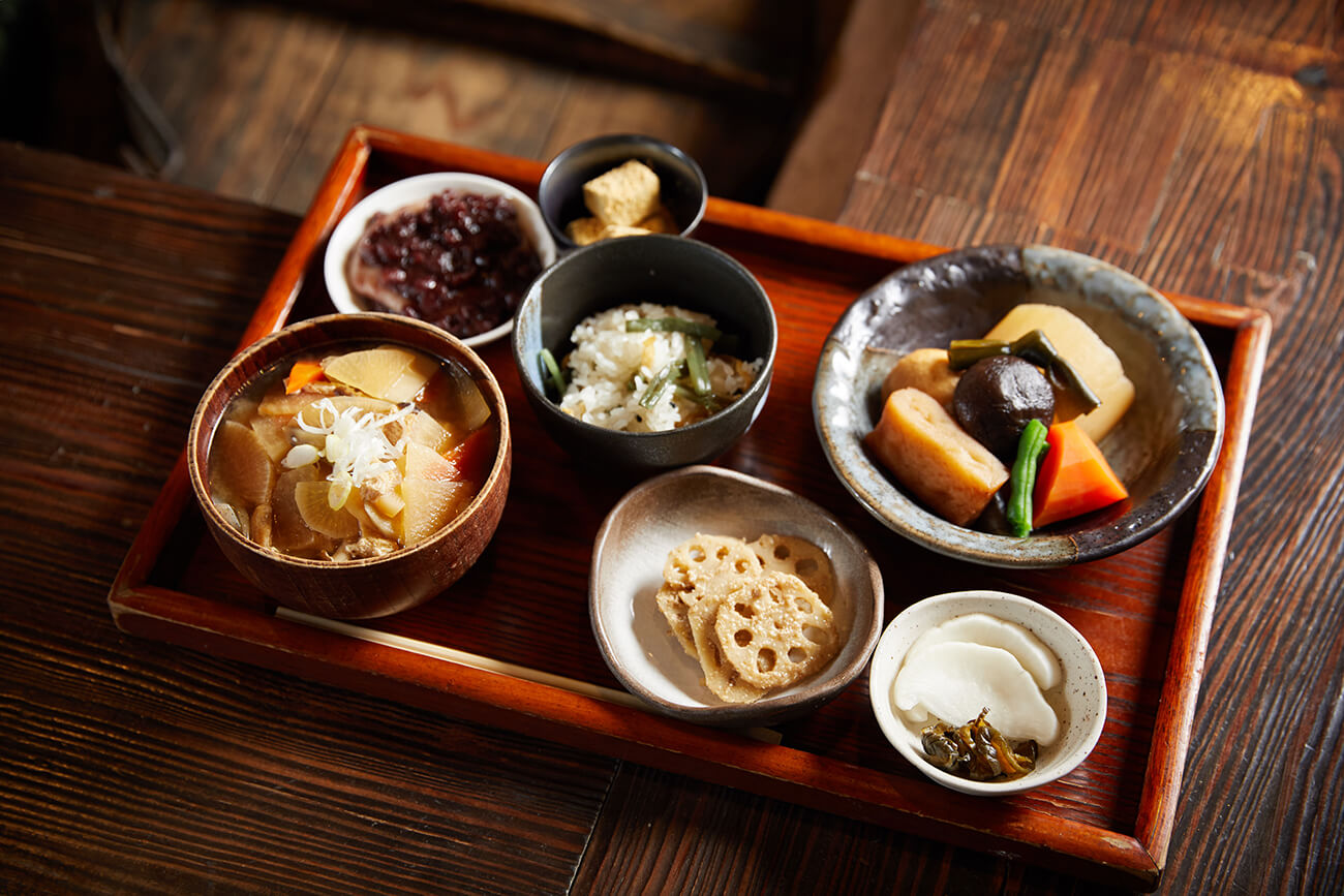 那須塩原 塩原温泉郷の「古き」と「いま」を伝える。「しおばら千二百年物語 BLESS」でランチしてきました。テラス席はペット利用OK！ -田舎暮らし中古別荘や現地情報、リフォーム情報：日本マウント