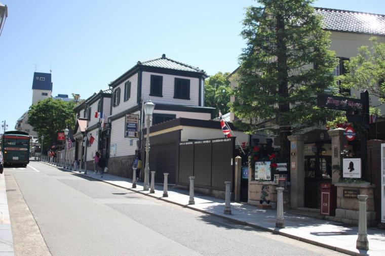 神戸北野異人館エリアの人気スポット風見鶏の館 と 萌黄の館 が、 お得な共通券で楽しめます！