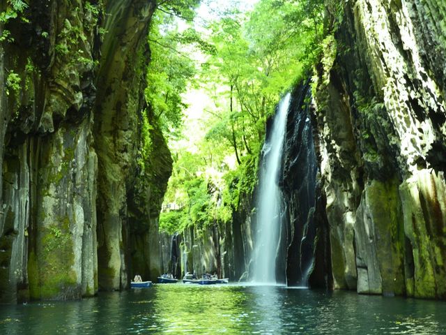 遠藤亜の休日 vol.3 高千穂峡貸しボートを１人で乗ってみた遠藤亜-