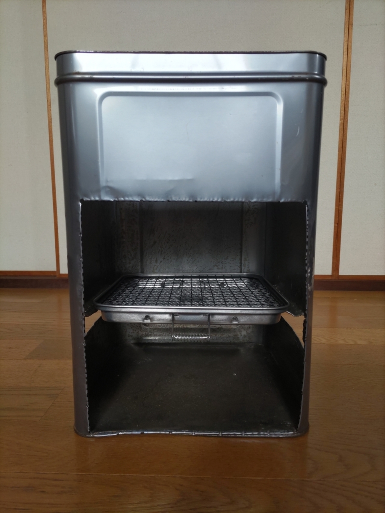 薪を切らずに入れられて、収納すればコンパクトな頑丈焚き火台が登場！Infoseekニュース