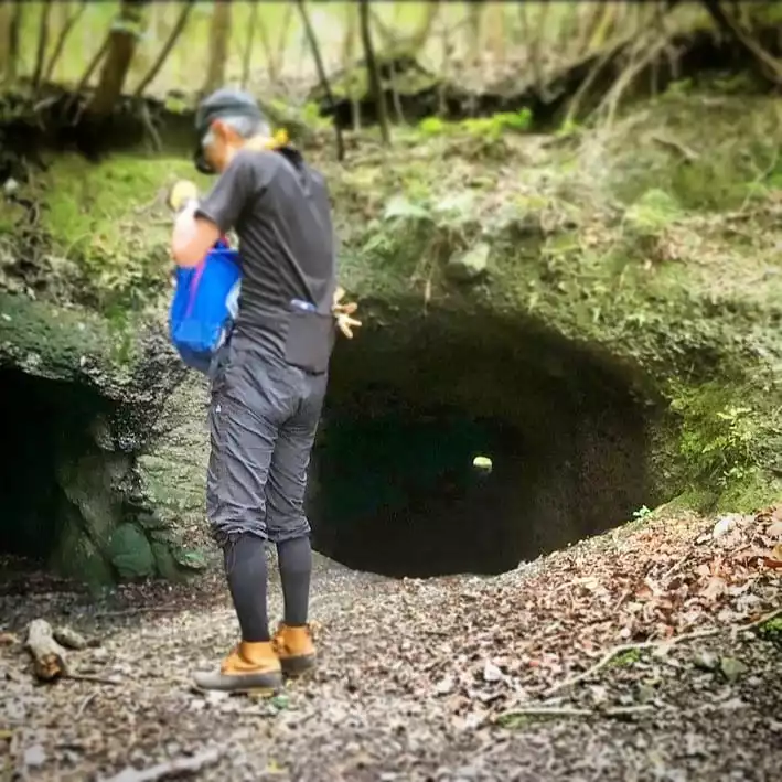 凸入 屯鶴峯旧日本陸軍防空壕!!!好キ山軟式登山倶樂部部長さんの金剛山・二上山・大和葛城山の活動データYAMAPヤマップ
