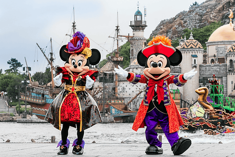 東京ディズニーシー20周年の見どころを芸人がガイド！ウーマンエキサイト