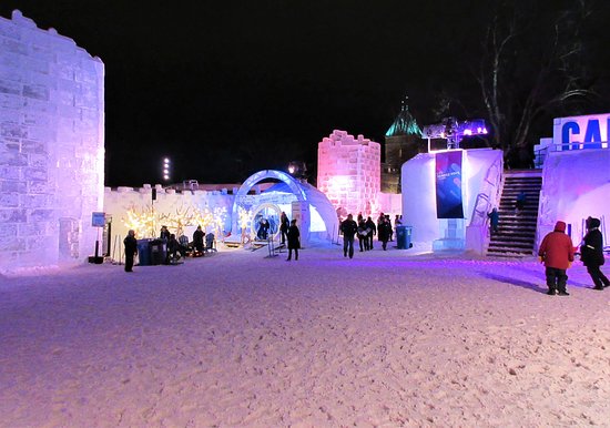 さっぽろ雪まつり 日本 、ケベックウィンターカーニバル カナダ とともに「世界三大氷祭」の一つとされるのが、中国の「ハルビン氷まつり❄」毎年1月～2月下旬にかけて、氷点下30度にもなる黒竜省のハルビンで開催されます☝👀