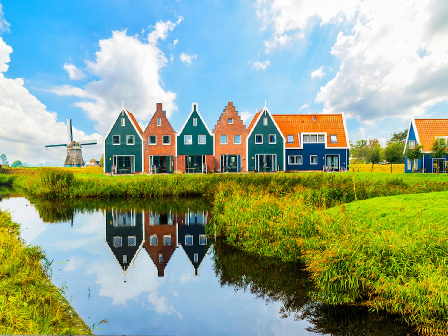 メルヘンの世界へようこそ♪オランダの街並みが美しい長崎「ハウステンボス」に出かけようキナリノ