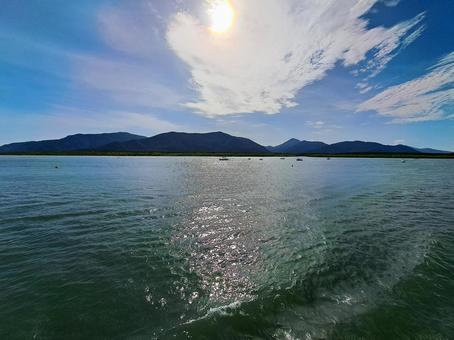 奥只見遊覧船からの景色 3- 魚沼市観光フリー画像サイト