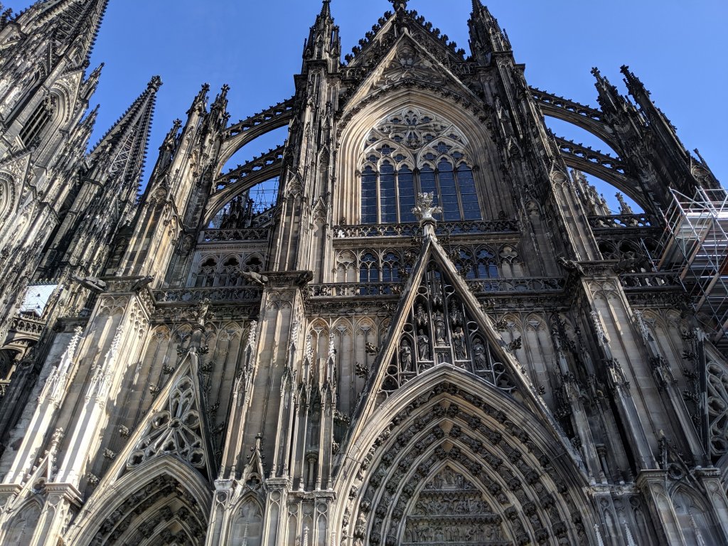 厳しい道の先にある景色とは？世界一高いウルム大聖堂に登る！768段の階段の先にあるのは？絵を描く口腔外科医KAAK studio