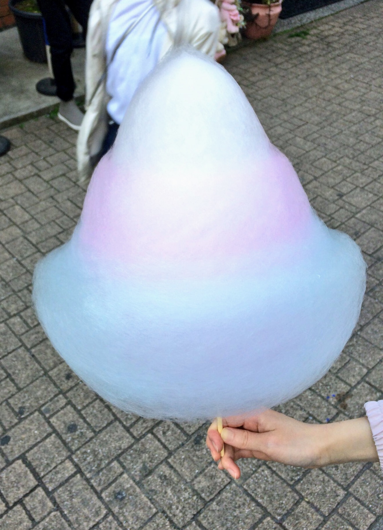 原宿で人気のカラフルわたあめとは？自販機で販売する方法も紹介 – 株式会社わこー公式サイト 旧称 和光産業